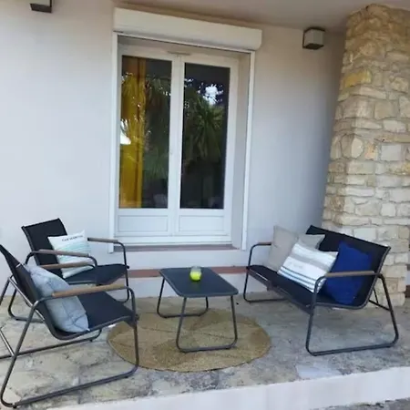 Bougainvilliers Йер